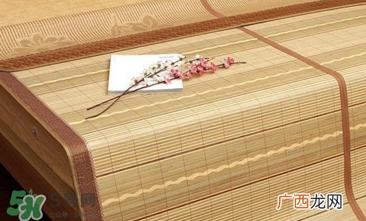 竹凉席和藤凉席哪个好？竹凉席可以暴晒吗