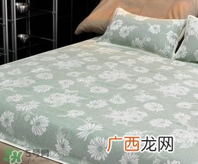亚麻凉席怎么样？亚麻凉席和冰丝凉席哪个更好
