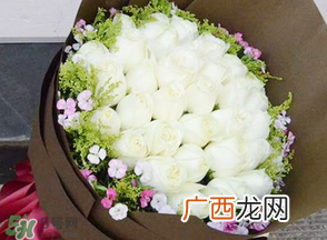 母亲节可以送白玫瑰吗？白玫瑰适合送什么人？