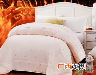 冬天盖什么被子保暖又舒服？冬天盖蚕丝被暖和吗？