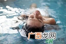 下雨天可以泡温泉吗?下雨天泡温泉好吗?