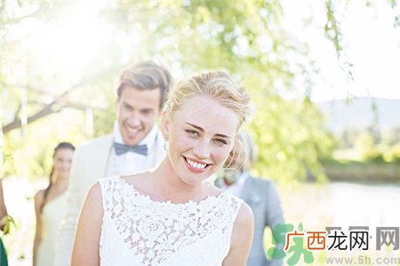 十月份适合拍婚纱照吗?几月份拍婚纱照最好?