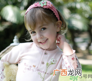 秋天宝宝穿什么衣服好？秋天宝宝要穿几件衣服？