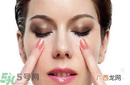 秋季眼睛干涩怎么办？秋季眼睛干涩怎么调理？