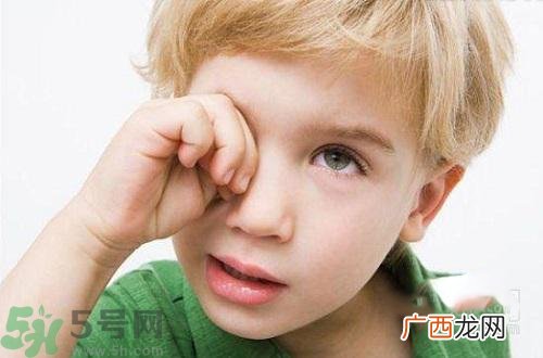 秋季眼睛干涩怎么办？秋季眼睛干涩怎么调理？