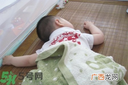 宝宝睡凉席好吗吗？宝宝睡凉席好不好？
