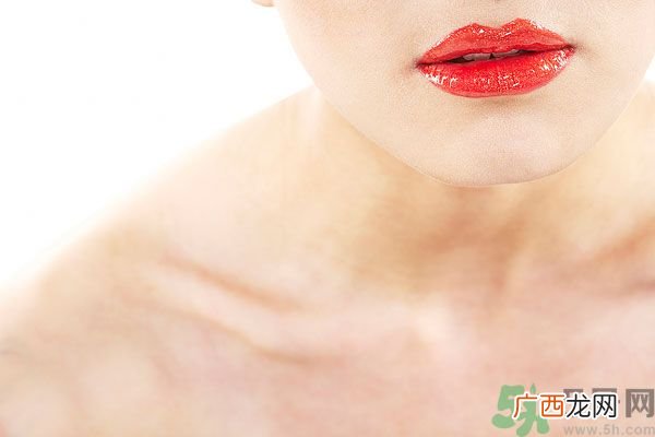春天嘴上起泡怎么回事?春天嘴唇起泡怎么办?