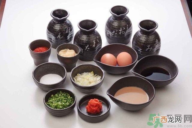 冬季招待客人的火锅做什么最好