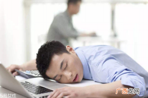 冬季午休如何睡精神才最好?午休小常识