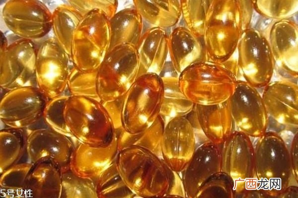 维生素e除了服用还有什么用法 老年人可以吃维生素吗