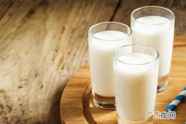 过期牛奶可以浇花吗 过期牛奶可以怎么用