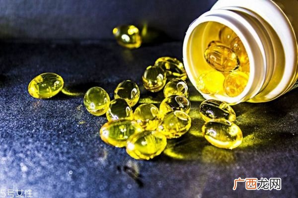 鱼肝油适合多少岁人吃 给宝宝吃鱼肝油的好处
