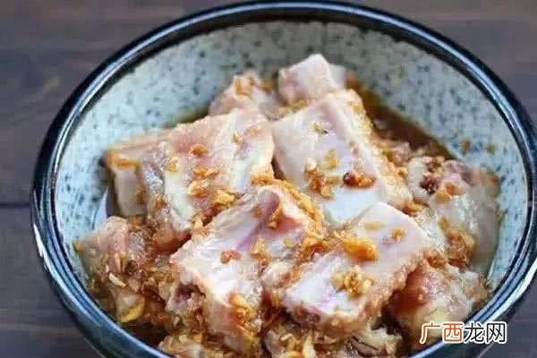 排骨怎么焯水去腥 冷水焯水