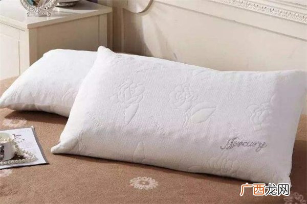 乳胶枕头变硬了怎么办 乳胶枕头变硬的原因