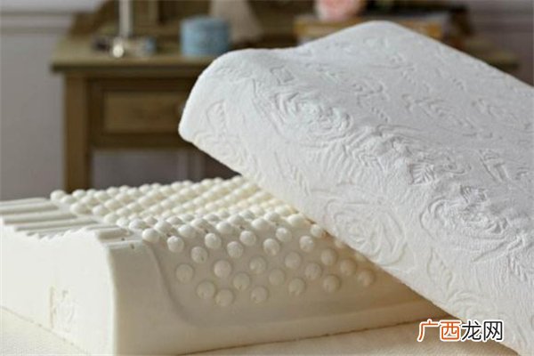 乳胶枕头变硬了怎么办 乳胶枕头变硬的原因