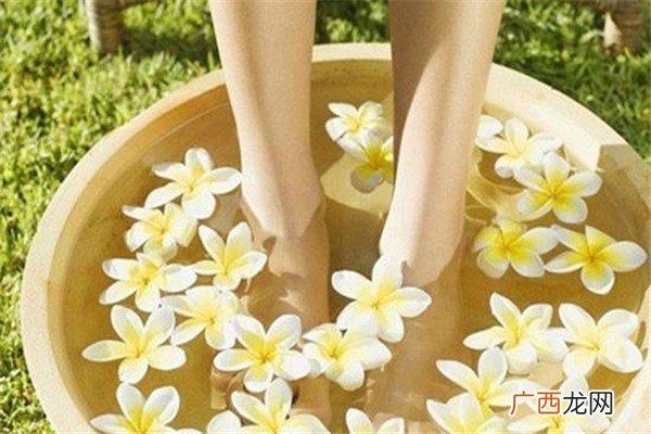 夏天可以泡脚吗 夏天泡脚好坏