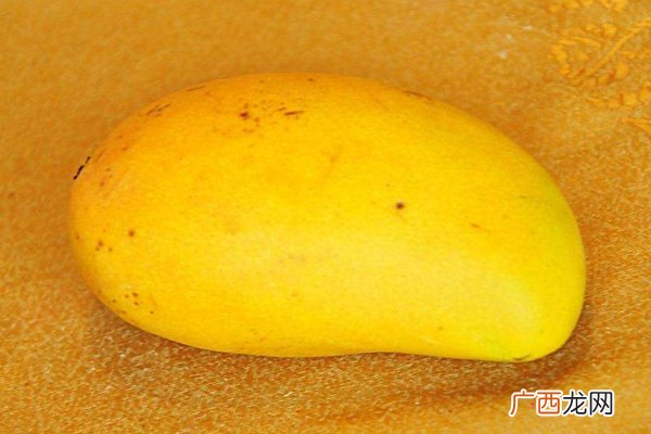 芒果果皮长黑斑能吃吗 口感发酸不好吃