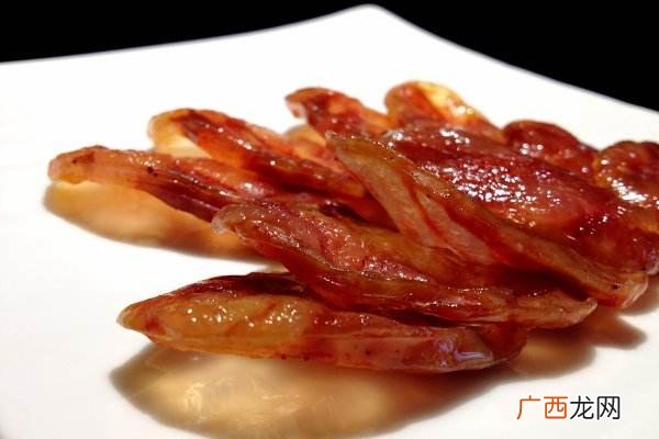 腊肠什么颜色才正宗 外皮棕红色