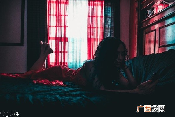 失眠睡眠不足怎么办 帮助睡眠小技巧