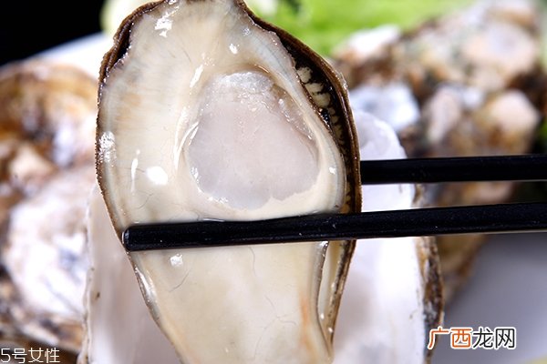 生蚝味道腥吗 闻到腥味千万别买