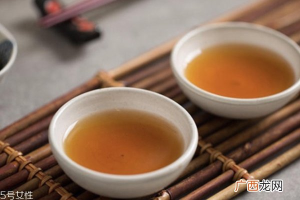 绍兴黄酒什么颜色 边缘色偏黄