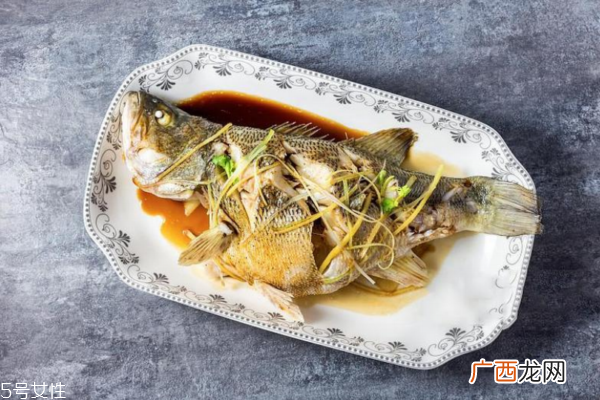 李锦记蒸鱼豉油好吃吗 大厨的蒸鱼秘方都在这款油里