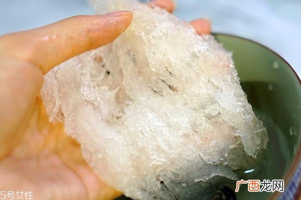 燕窝毛怎么挑 化学除毛和刷胶挂浆有害健康