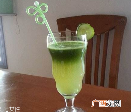 柠檬黄瓜水放多少柠檬 柠檬黄瓜水怎么喝能瘦脸