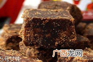 黑糖一天可以喝几块 平时两块不会发胖