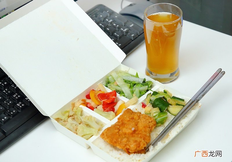 一口饭嚼多少下最好 1口至少咀嚼15下
