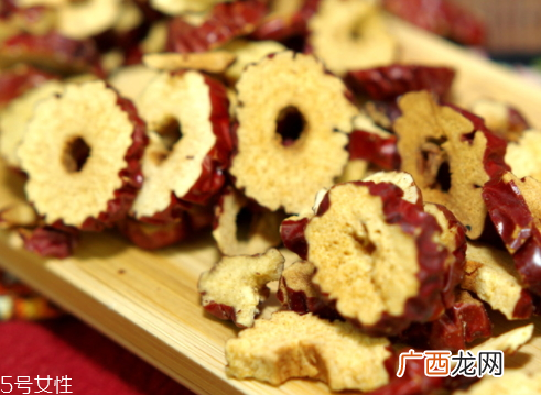 红枣片怎么吃 泡水方法更佳