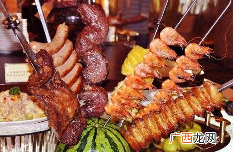 烤箱烤肉要用锡纸吗 烤肉最好用锡纸