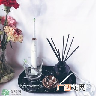 欧乐b和飞利浦电动牙刷哪个好 飞利浦与欧乐b哪个好用