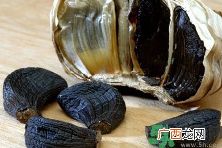 黑蒜的营养价值 黑蒜的功效与作用