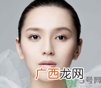 为什么眉心总是长痘痘？眉心长痘痘怎么回事？