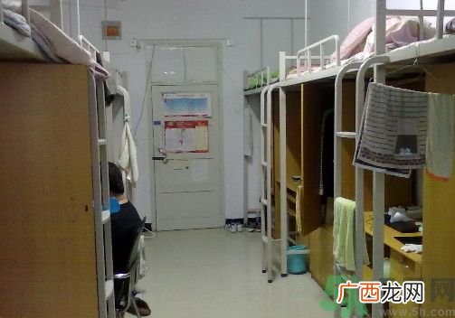 夏天寝室太热怎么办?夏天宿舍太热怎么降温?
