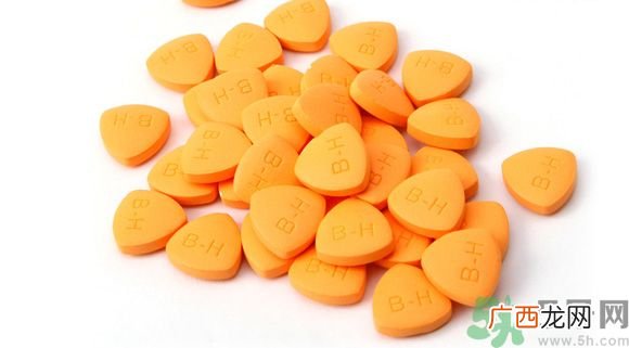 吃维生素C药片可以代替水果蔬菜吗？吃维生素C药片好吗？