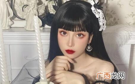 禁欲系女生的长相特点，怎么追禁欲系女生