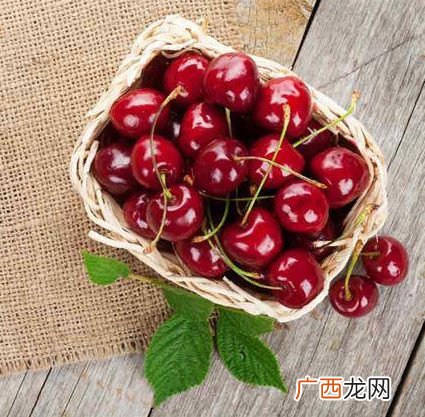 痛风可以吃樱桃木瓜吗 樱桃苹果汁舒缓效果好