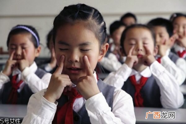 预防近视眼有妙招 轻松解决是能手