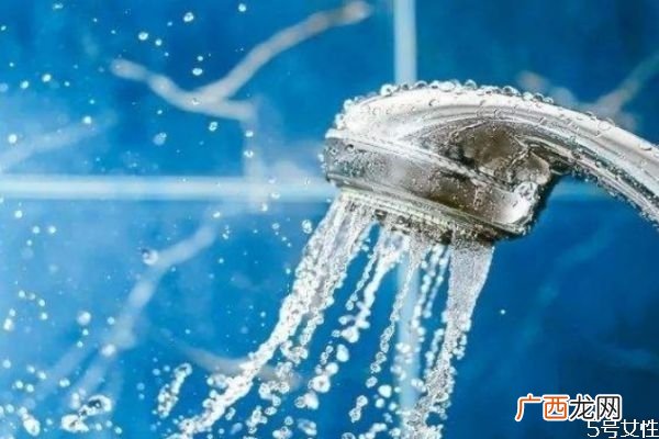 洗冷水澡可以减肥吗 洗冷水澡的好处