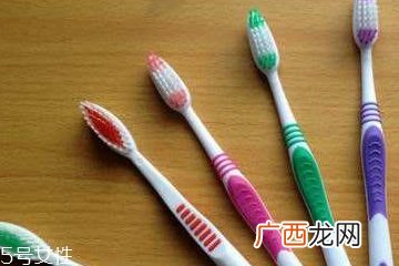牙刷能去面部角质吗 牙刷去角质的方法