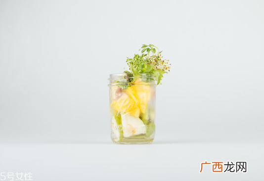 自制果昔怎么做 瘦身好喝果昔diy食谱