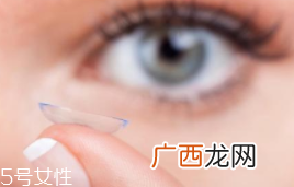 软性隐形眼镜人人都能戴吗？糖友不能戴
