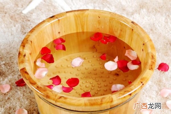 泡脚的好处有什么呢 泡脚可以去脚气吗