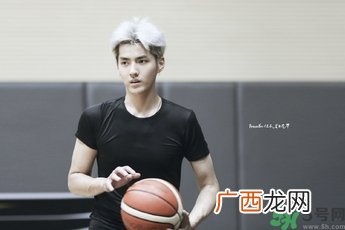 丑男怎么追美女？丑女怎么追帅哥？