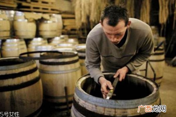 葡萄酒的好处是什么呢 如何制葡萄酒