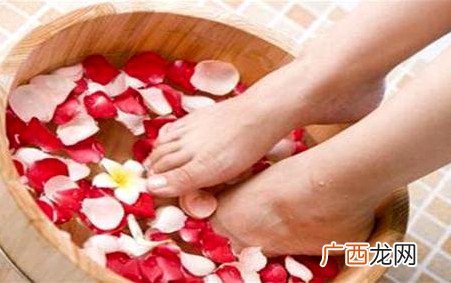 哪些人不适合泡脚？哪些人不宜泡脚
