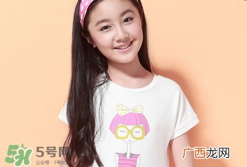 13岁女生胸部变大正常吗?13岁女生胸部多大才正常?