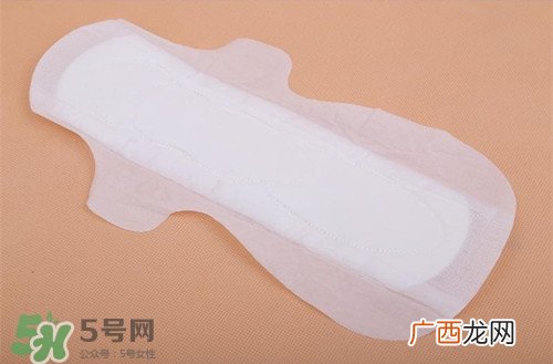 假冒卫生巾有什么危害?假冒卫生巾怎么分辨